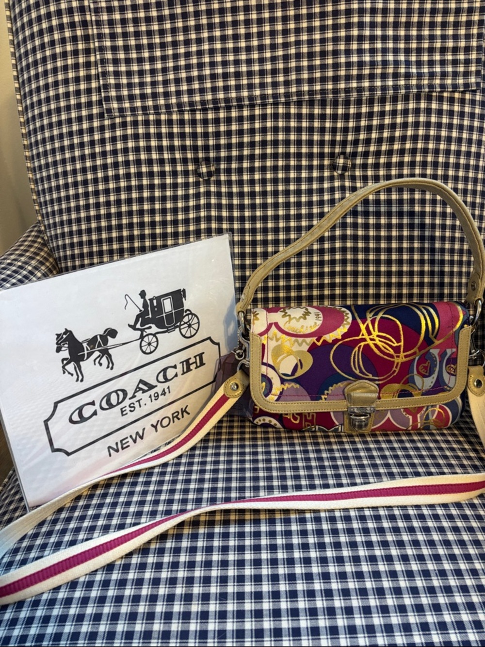 COACH poppy POP C Layla Signature Bag